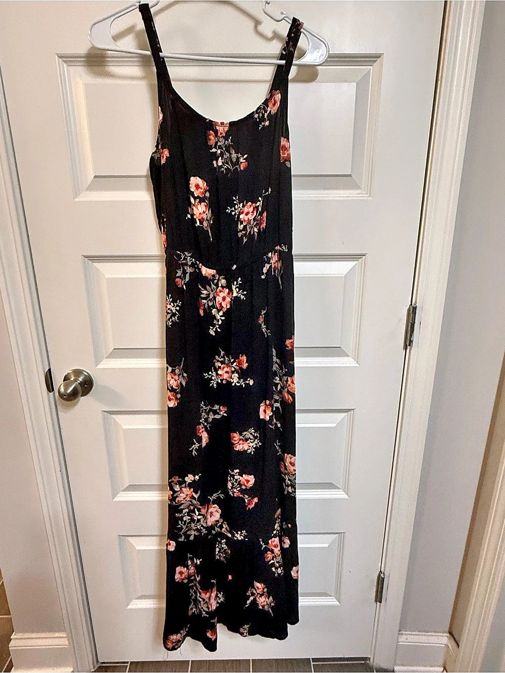 WALFLOWER Floral Maxi Dress in Black Size Large